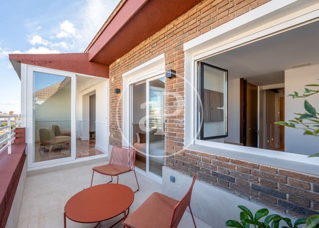 3 soveværelse Lejlighed til leje i Rios Rosas, Madrid by - € 4.500 (Ref: 9398500)