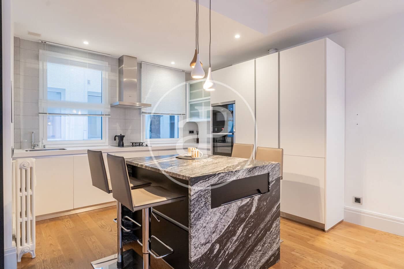 2 bedroom Apartment for rent in Madrid city - € 3,200 (Ref: 9398501)