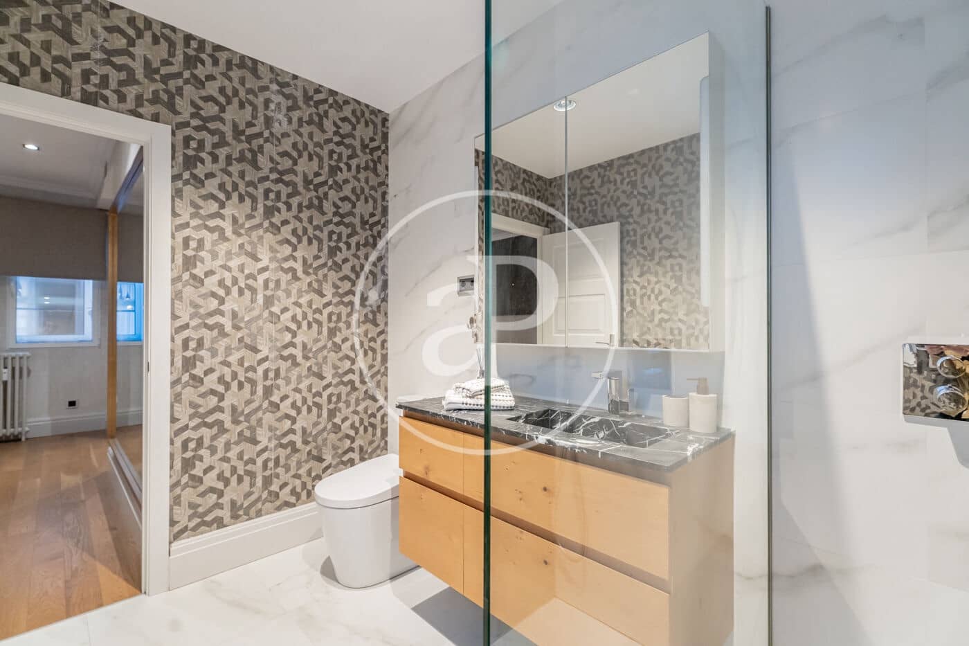 2 bedroom Apartment for rent in Madrid city - € 3,200 (Ref: 9398501)