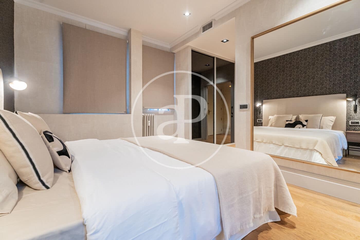 2 bedroom Apartment for rent in Madrid city - € 3,200 (Ref: 9398501)