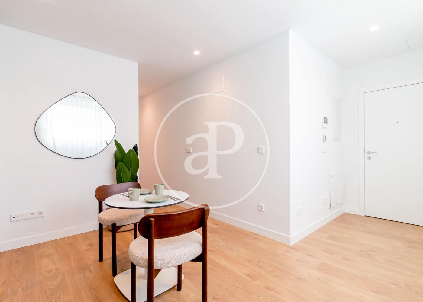 1 bedroom Apartment for rent in Madrid city - € 2,500 (Ref: 9401062)