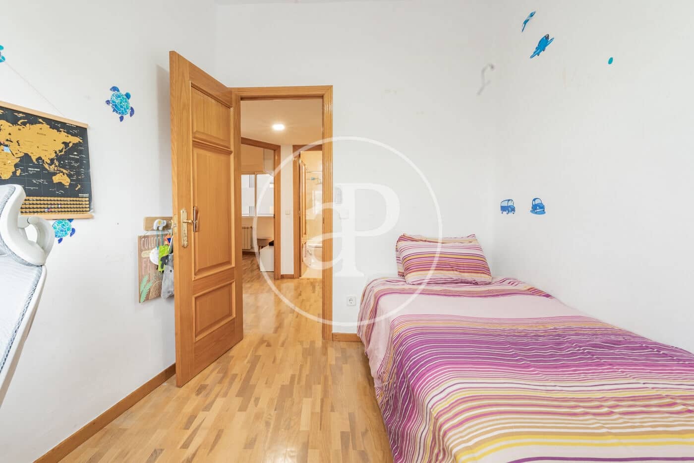 4 bedroom Apartment for sale in Madrid city - € 745,000 (Ref: 9403402)