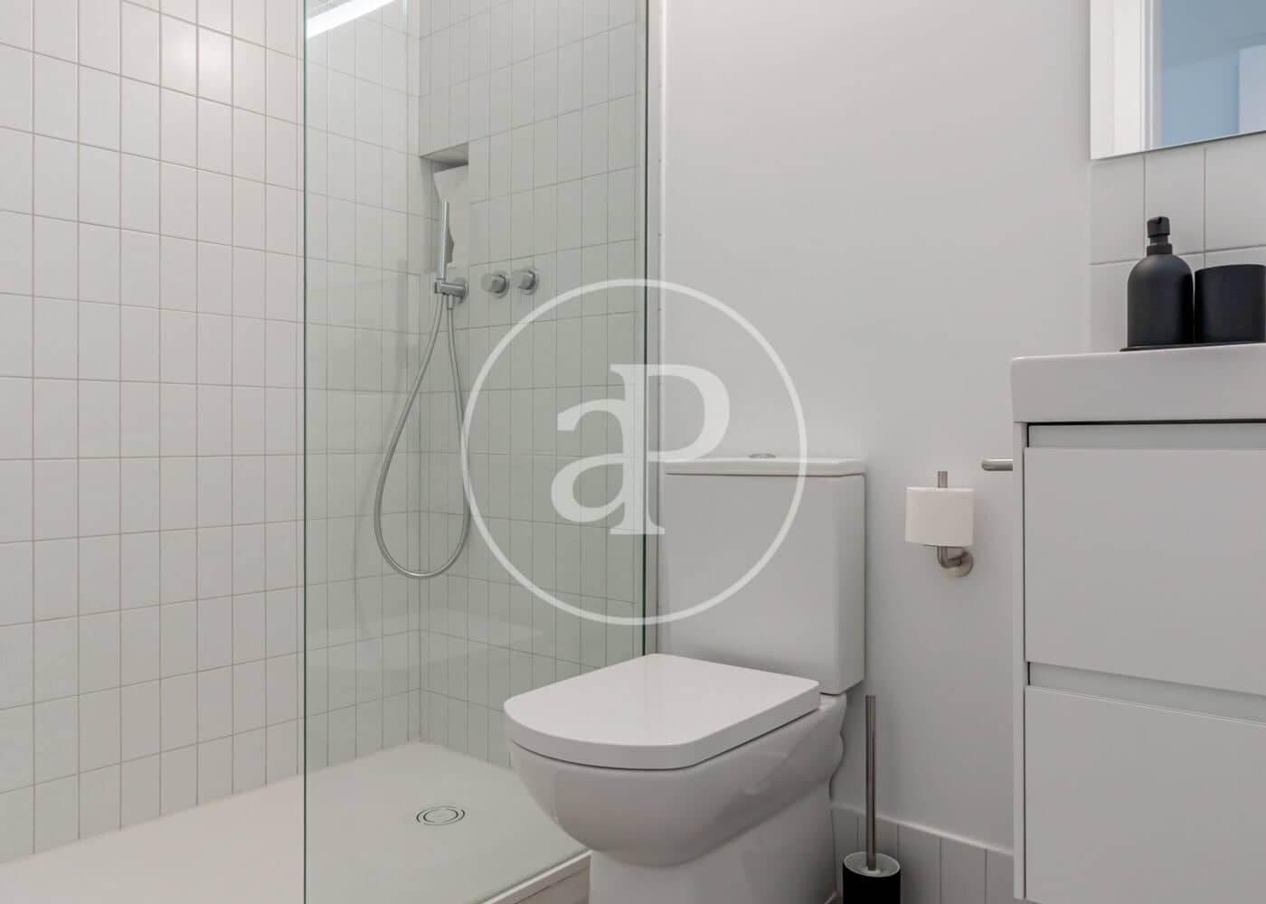 2 bedroom Apartment for rent in Madrid city - € 2,850 (Ref: 9403403)