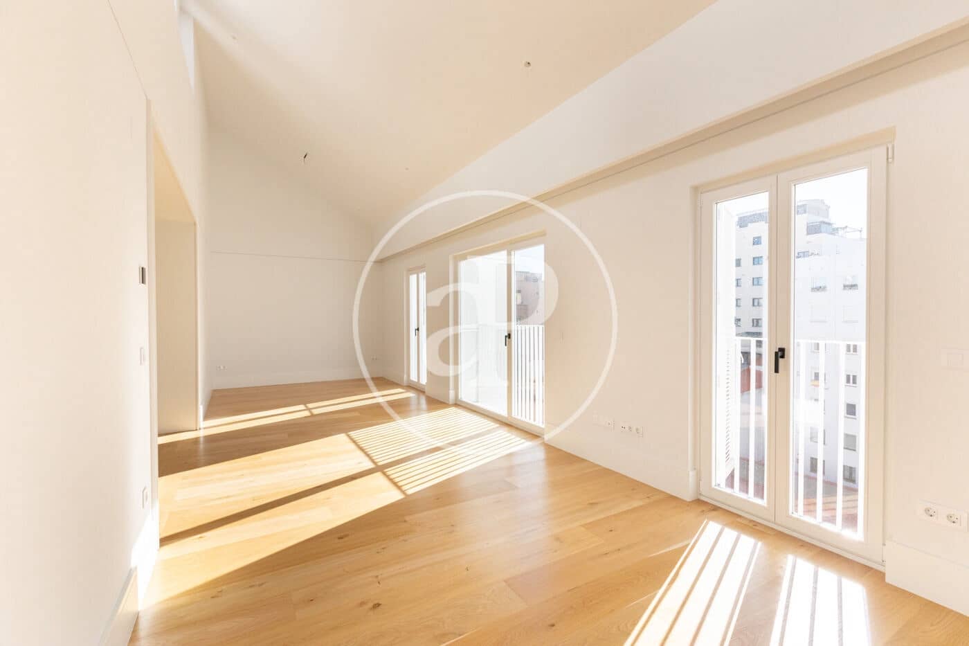 Lejlighed til salg i Madrid by med swimmingpool - € 2.400.000 (Ref: 9403404)