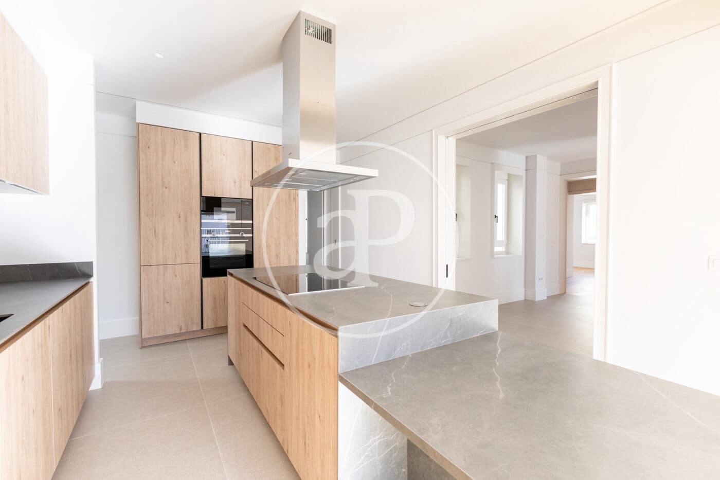 Lejlighed til salg i Madrid by med swimmingpool - € 2.400.000 (Ref: 9403404)