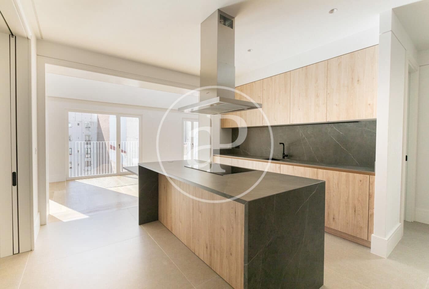 Lejlighed til salg i Madrid by med swimmingpool - € 2.400.000 (Ref: 9403404)