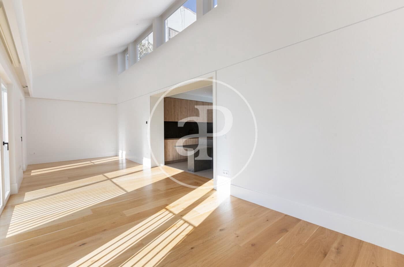 Lejlighed til salg i Madrid by med swimmingpool - € 2.400.000 (Ref: 9403405)