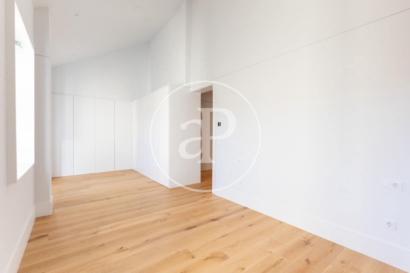 Lejlighed til salg i Madrid by med swimmingpool - € 2.400.000 (Ref: 9403405)