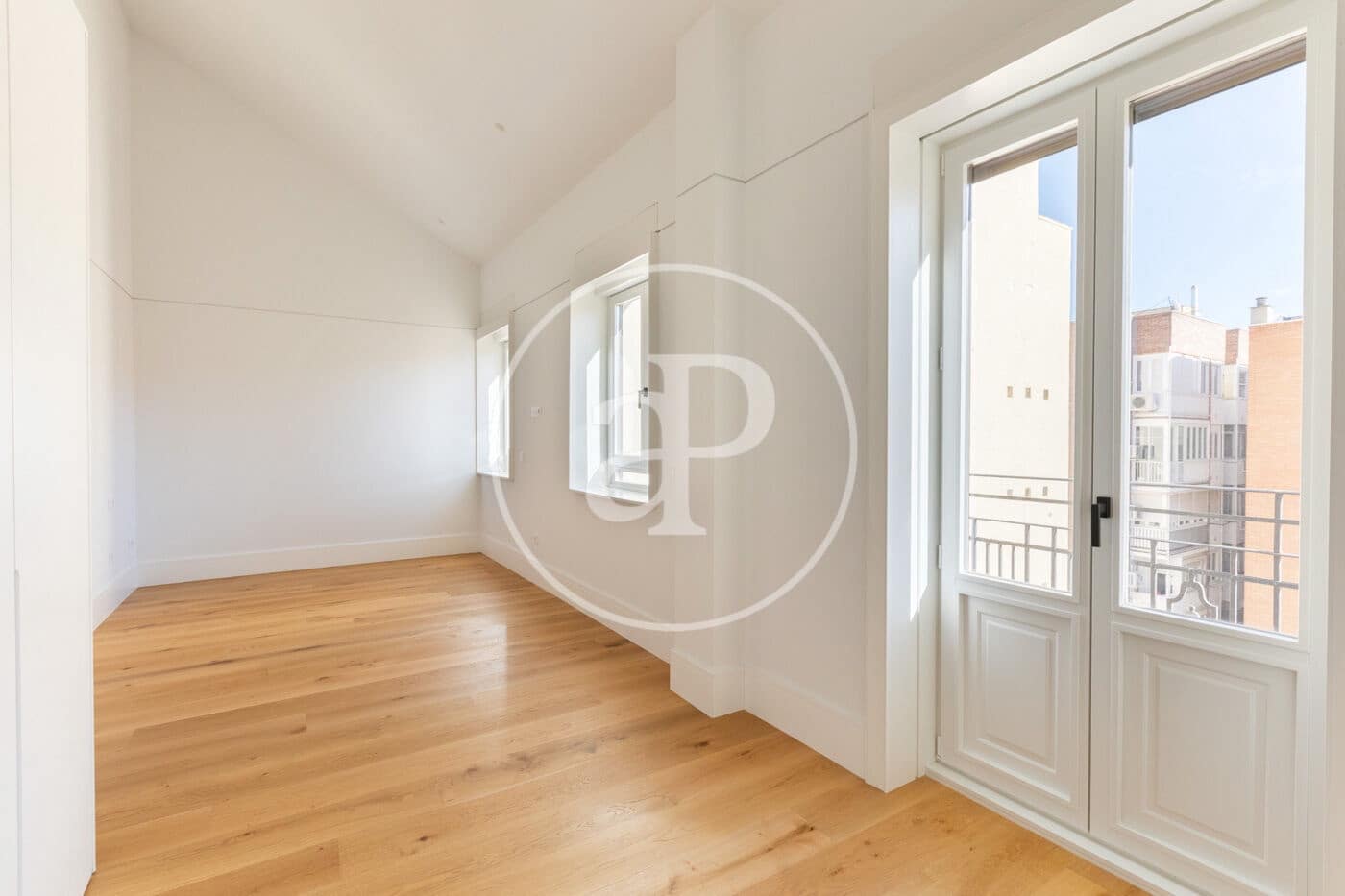 Lejlighed til salg i Madrid by med swimmingpool - € 2.400.000 (Ref: 9403405)