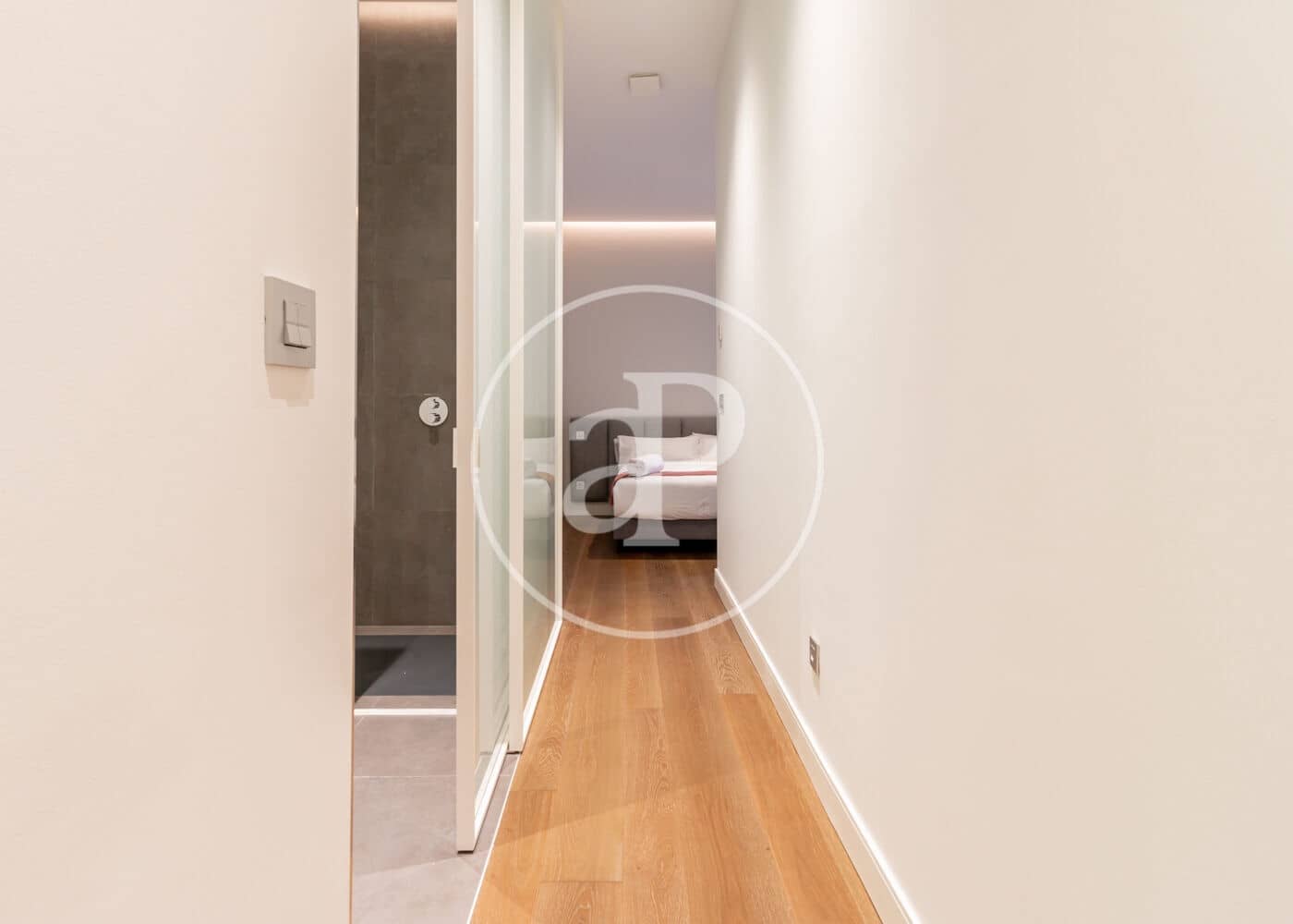 2 soveværelse Lejlighed til leje i Madrid by - € 7.200 (Ref: 9403406)