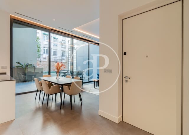 2 soveværelse Lejlighed til leje i Recoletos, Madrid by - € 7.200 (Ref: 9403406)