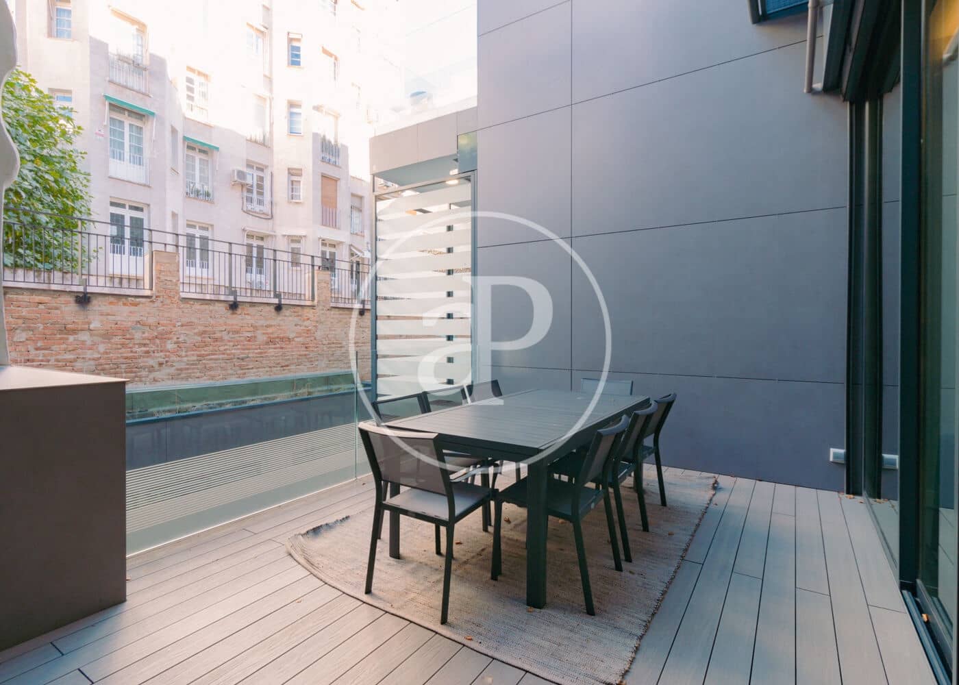 2 soveværelse Lejlighed til leje i Madrid by - € 7.200 (Ref: 9403406)