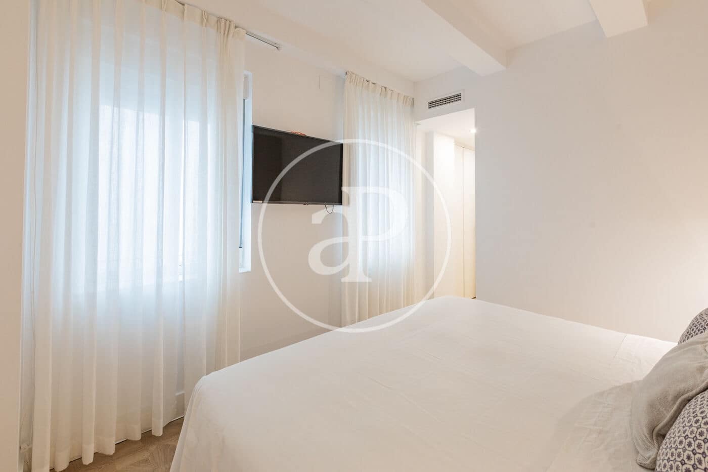 2 soverom Leilighet til leie i Madrid by - € 3 200 (Ref: 9403407)