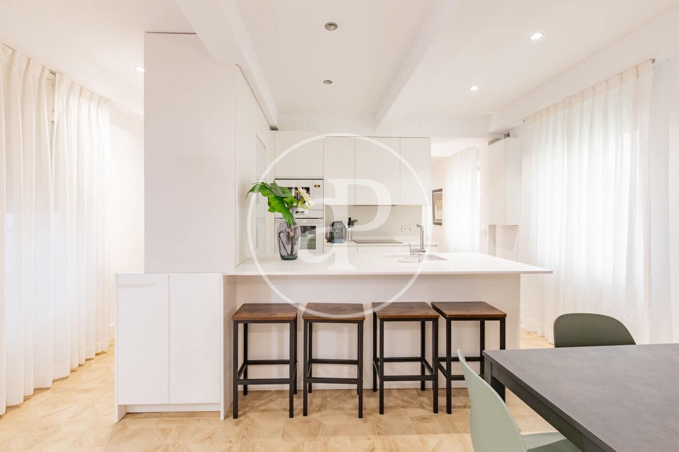 2 soverom Leilighet til leie i Madrid by - € 3 200 (Ref: 9403407)