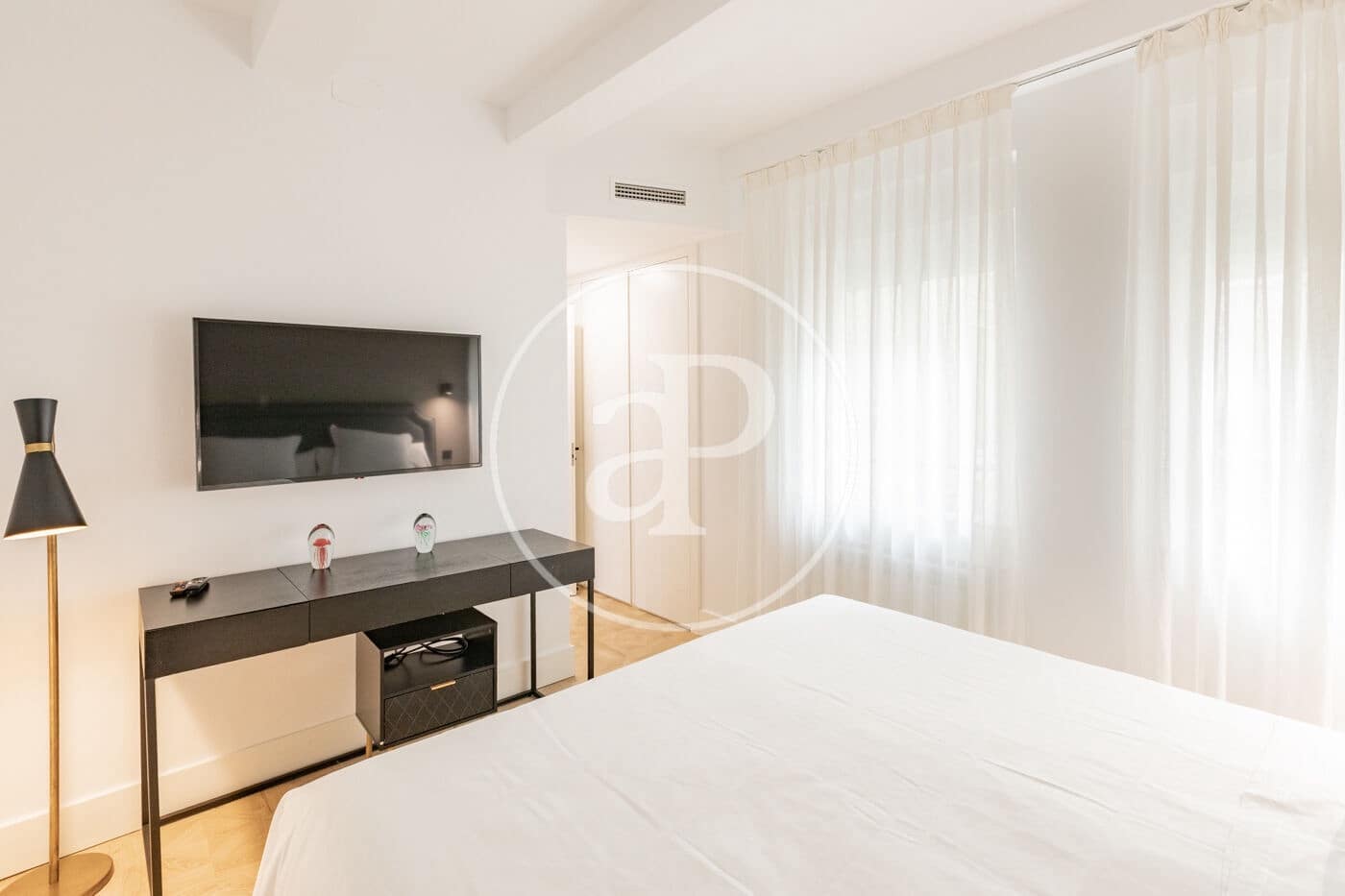2 soverom Leilighet til leie i Madrid by - € 3 200 (Ref: 9403407)