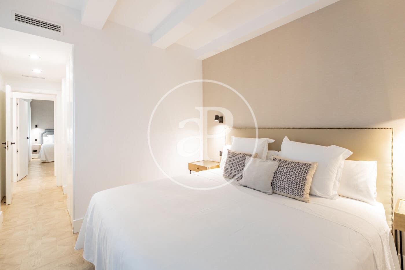 2 soverom Leilighet til leie i Madrid by - € 3 200 (Ref: 9403407)