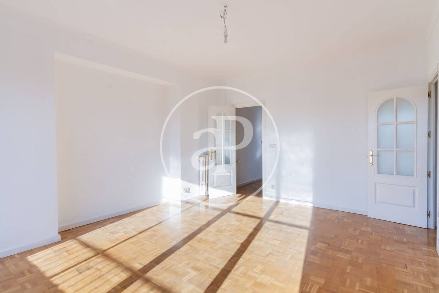 3 sovrum Lägenhet att hyra i Madrid stad - 1 780 € (Ref: 9403408)