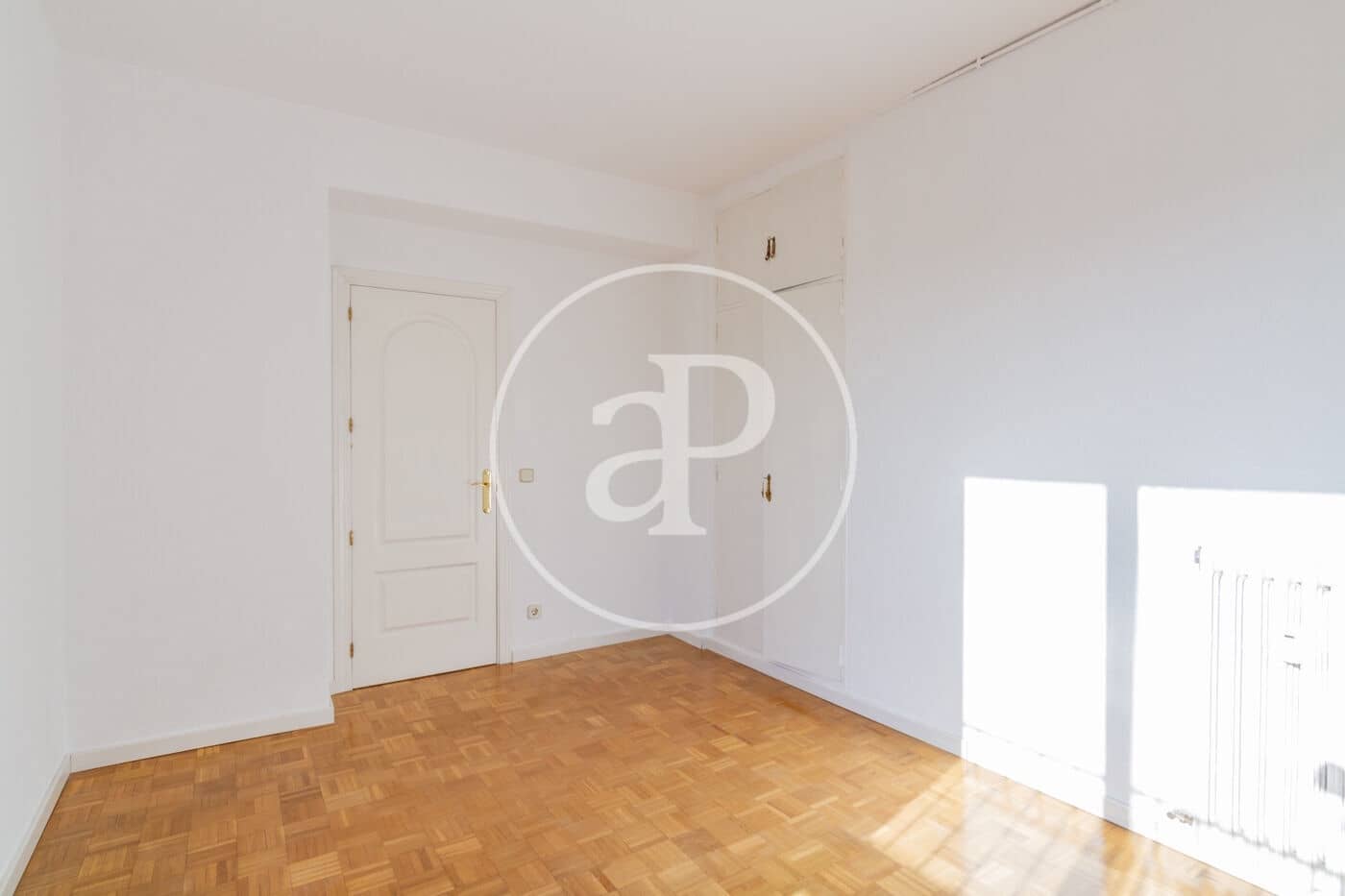 3 sovrum Lägenhet att hyra i Madrid stad - 1 780 € (Ref: 9403408)