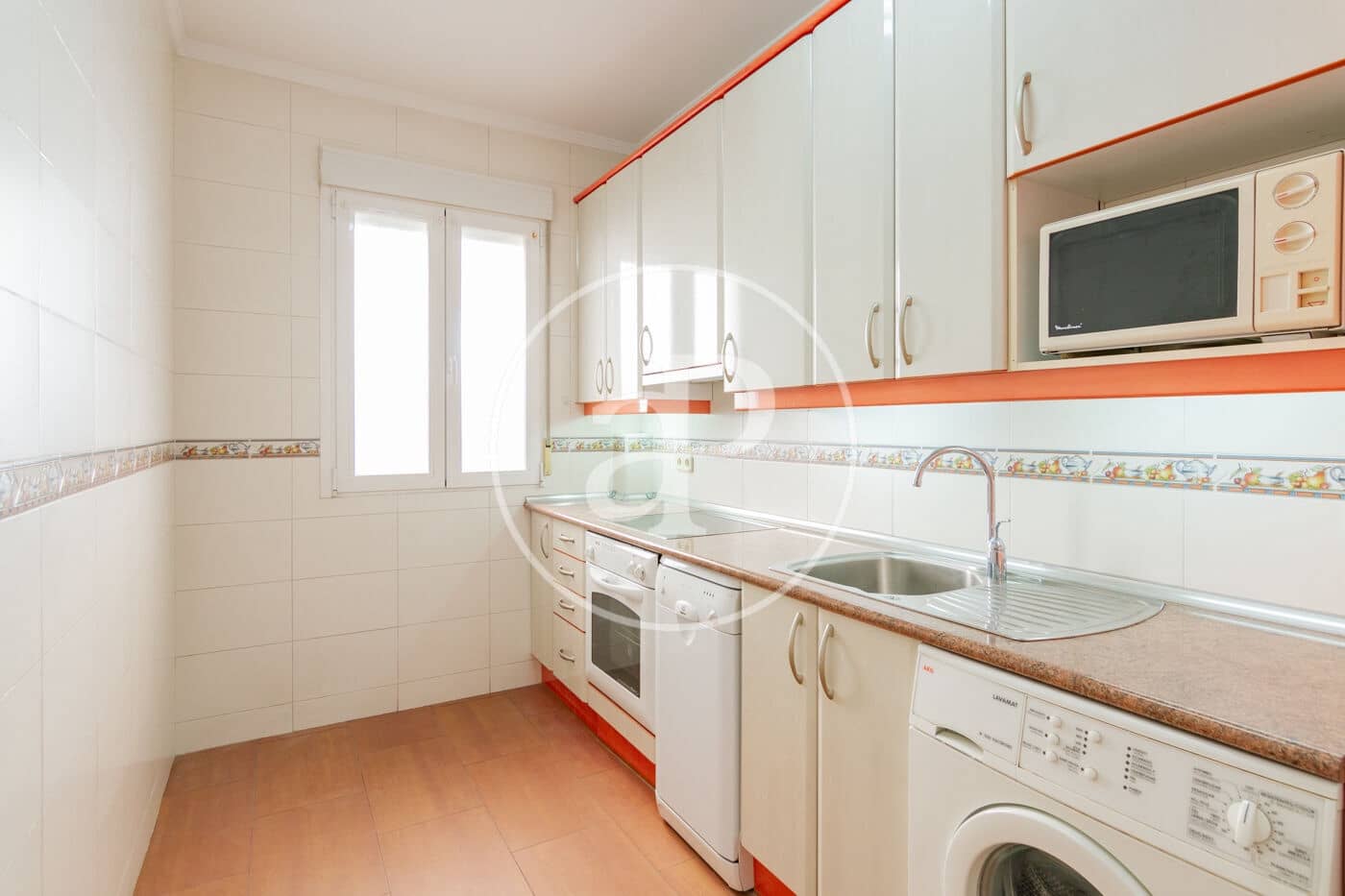 3 sovrum Lägenhet att hyra i Madrid stad - 1 780 € (Ref: 9403408)