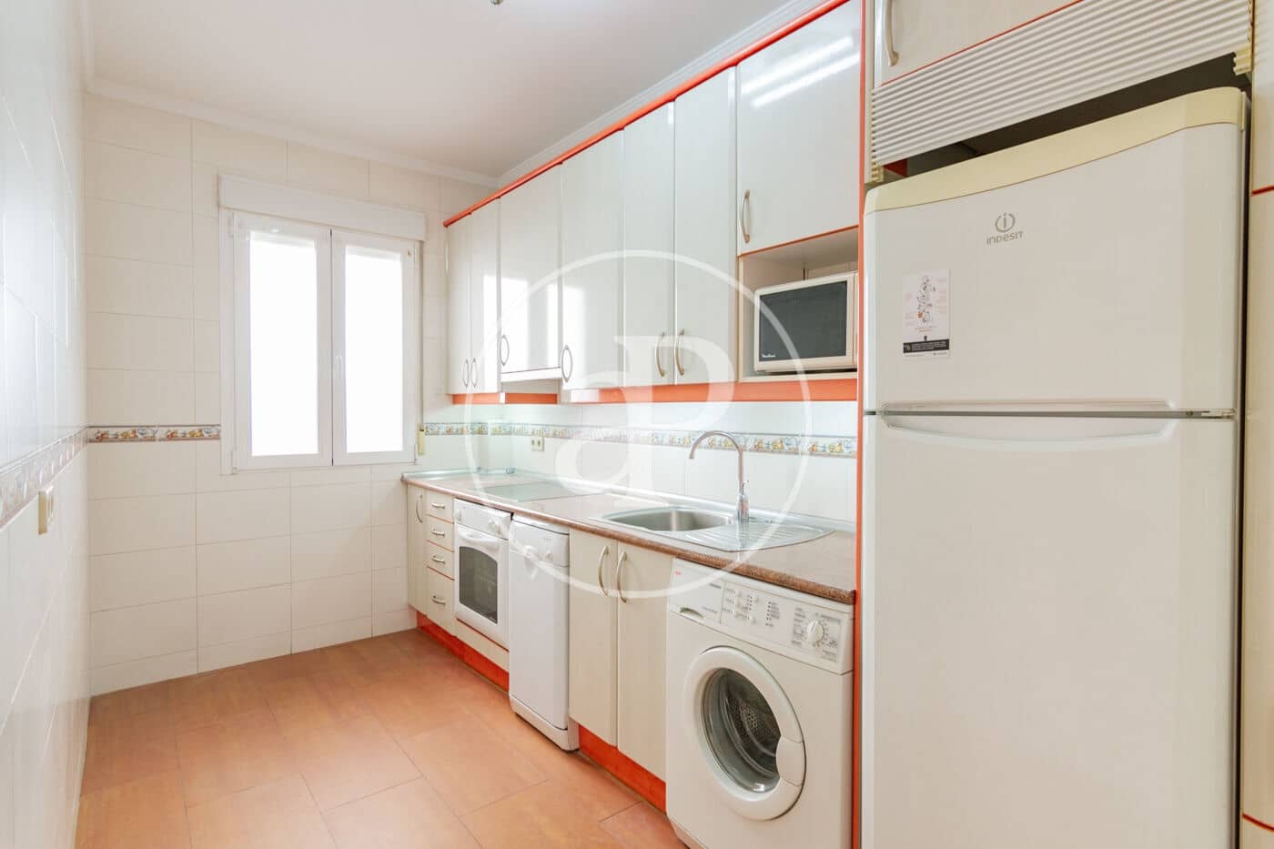 3 sovrum Lägenhet att hyra i Madrid stad - 1 780 € (Ref: 9403408)