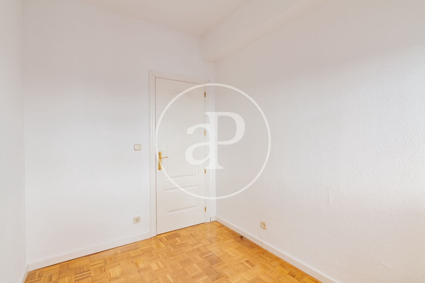 3 sovrum Lägenhet att hyra i Madrid stad - 1 780 € (Ref: 9403408)