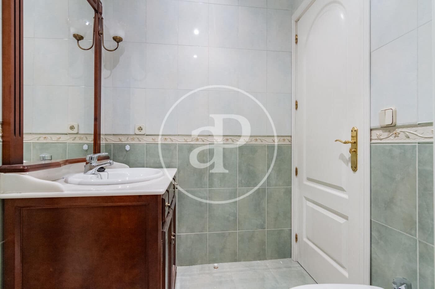 3 sovrum Lägenhet att hyra i Madrid stad - 1 780 € (Ref: 9403408)