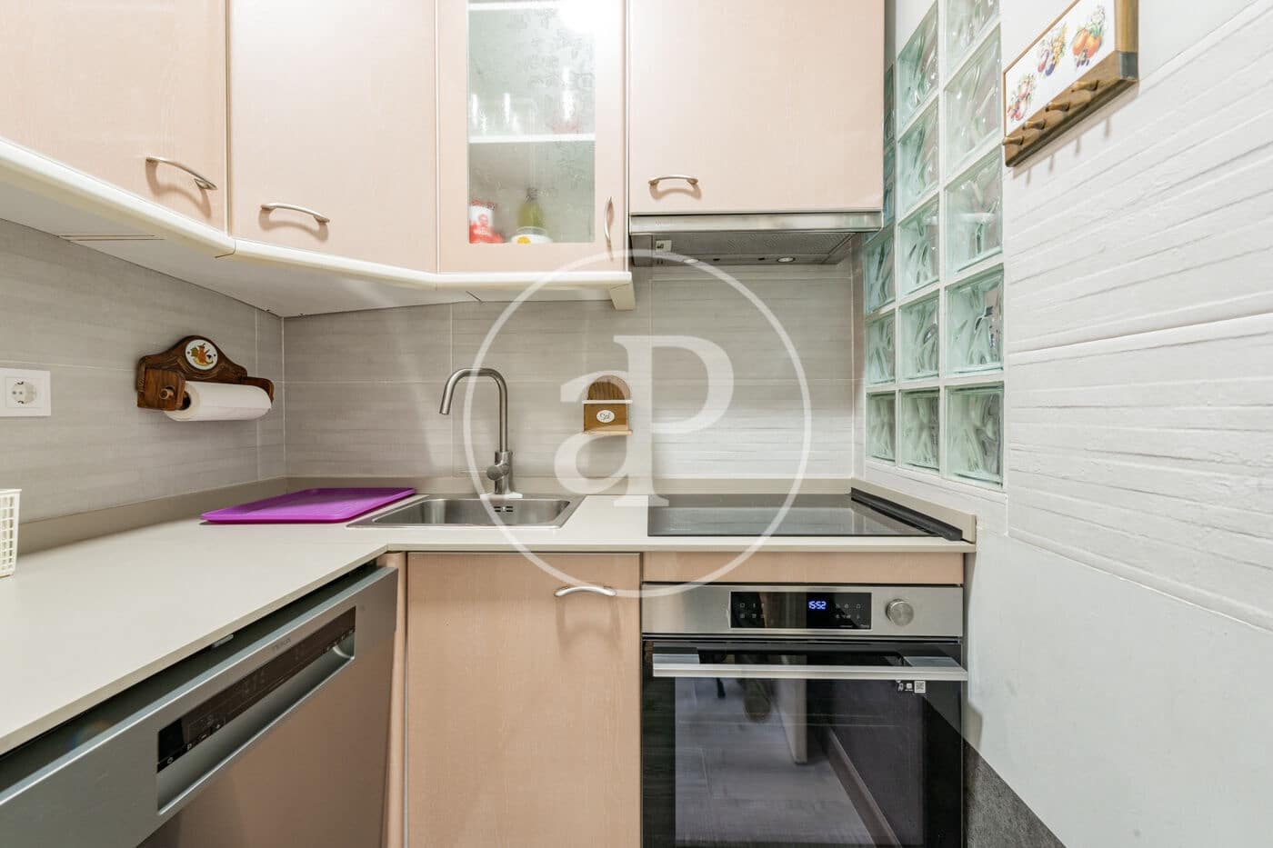 3 soveværelse Lejlighed til salg i Madrid by - € 455.000 (Ref: 9406875)