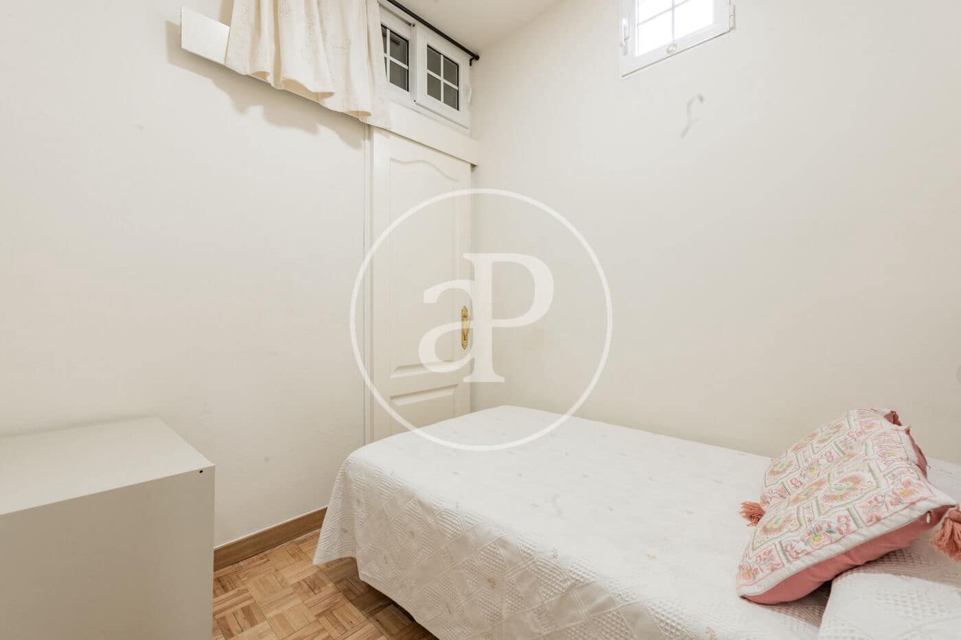 3 soveværelse Lejlighed til salg i Madrid by - € 455.000 (Ref: 9406875)