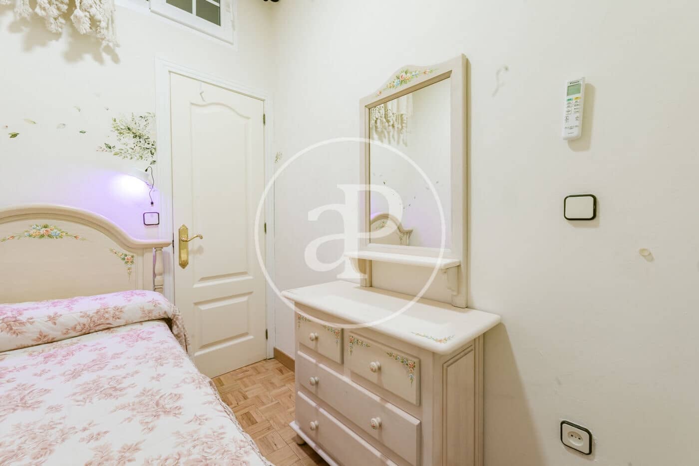 3 soveværelse Lejlighed til salg i Madrid by - € 455.000 (Ref: 9406875)