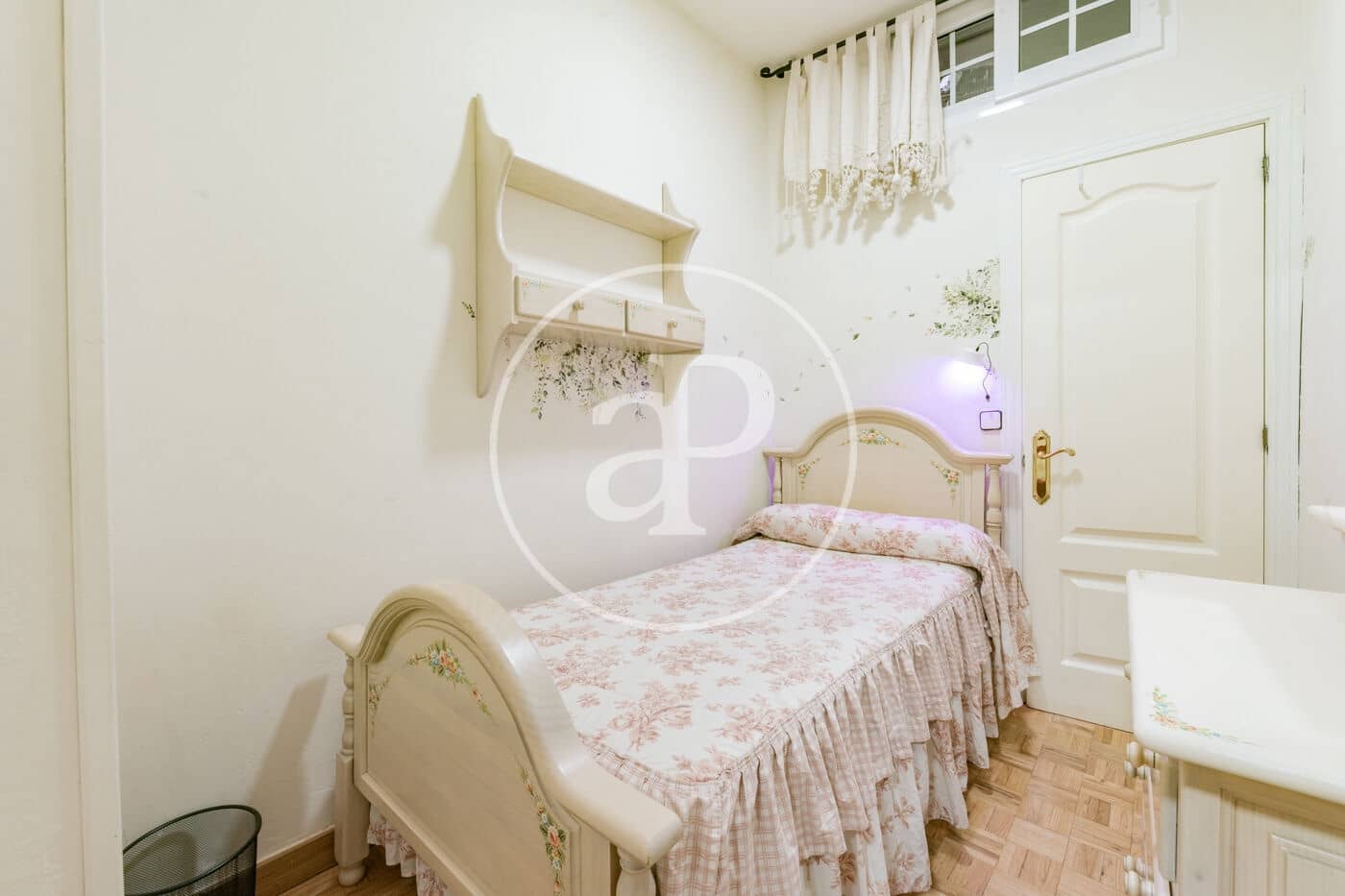 3 soveværelse Lejlighed til salg i Madrid by - € 455.000 (Ref: 9406875)