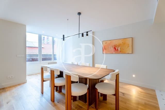 Apartamento de 3 habitaciones en Castellana, Madrid ciudad en venta - 2.950.000 € (Ref: 9406876)