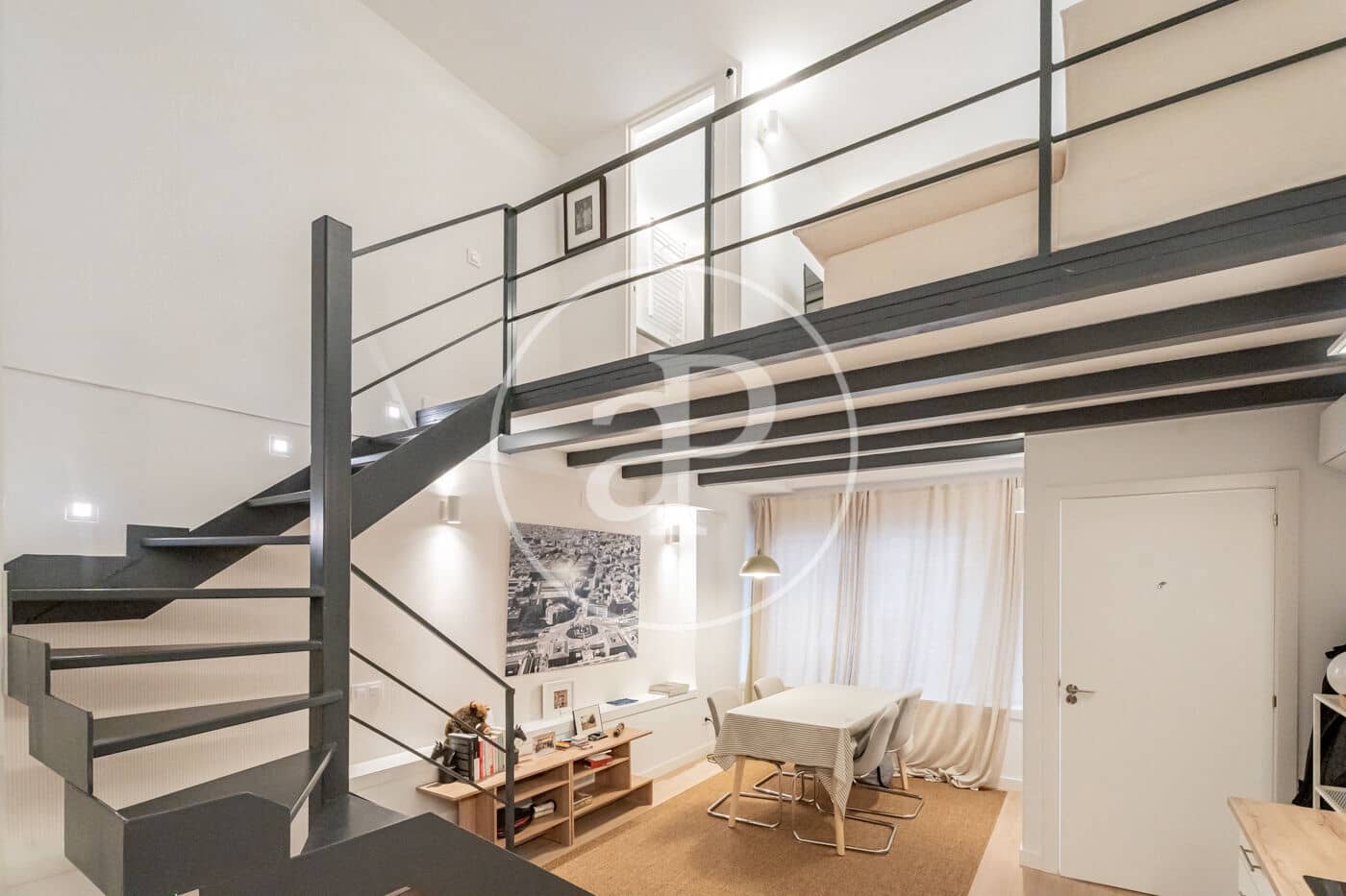 2 sypialnia Apartament do wynajęcia w Miasto Madryt - 1 750 € (Ref: 9406877)