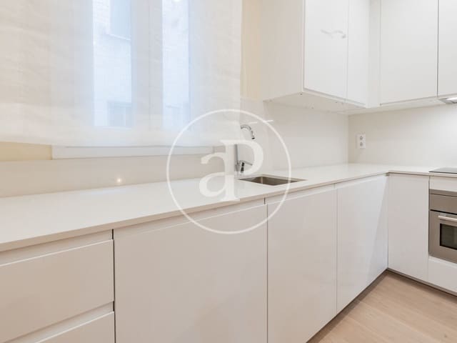 3 soverom Leilighet til leie i Palos de Moguer, Madrid by - € 2 295 (Ref: 9406878)