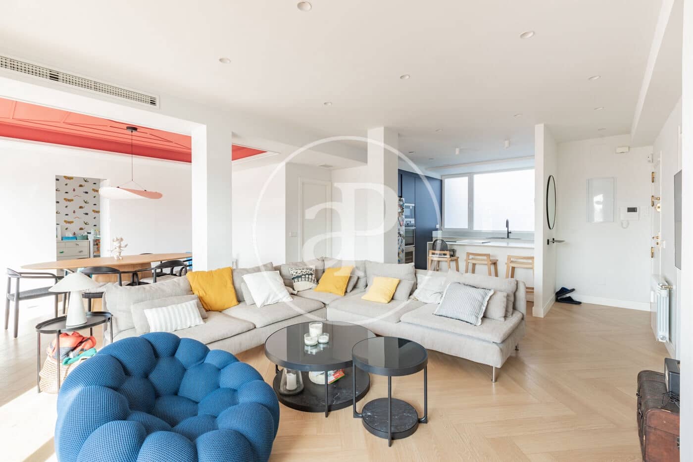 3 soverom Penthouse til leie i Madrid by - € 3 600 (Ref: 9406879)