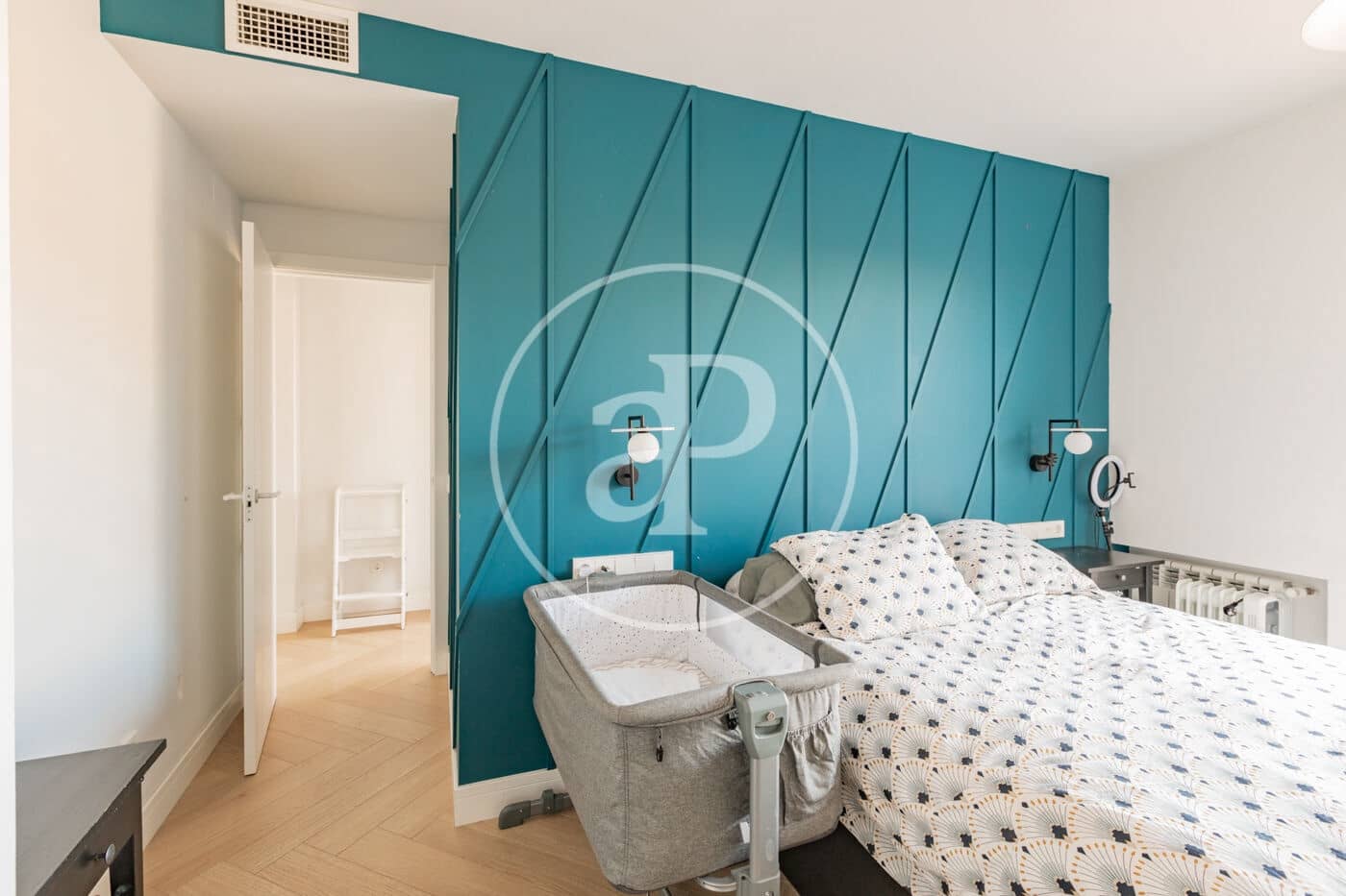 3 soverom Penthouse til leie i Madrid by - € 3 600 (Ref: 9406879)