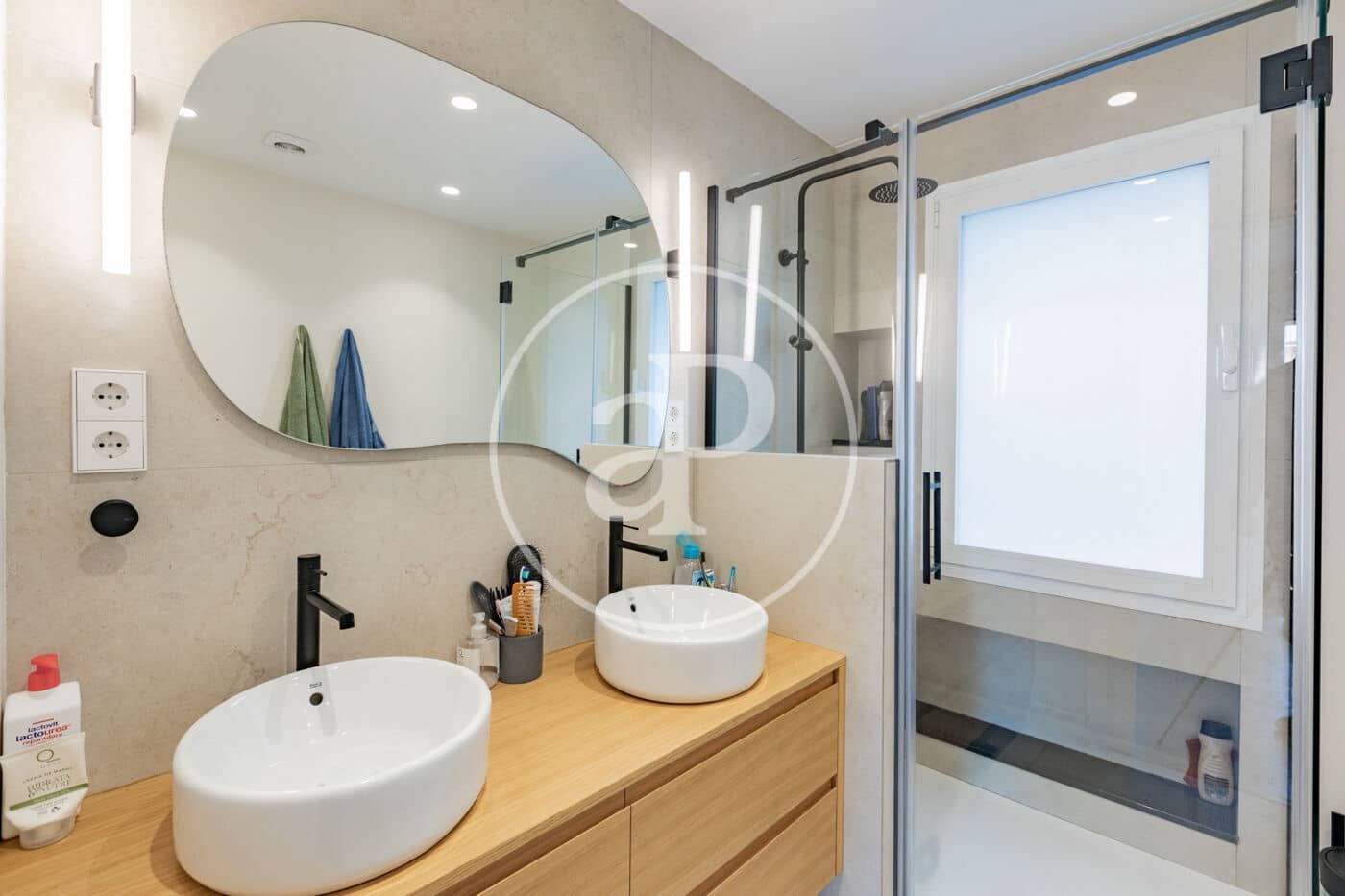 3 soverom Penthouse til leie i Madrid by - € 3 600 (Ref: 9406879)