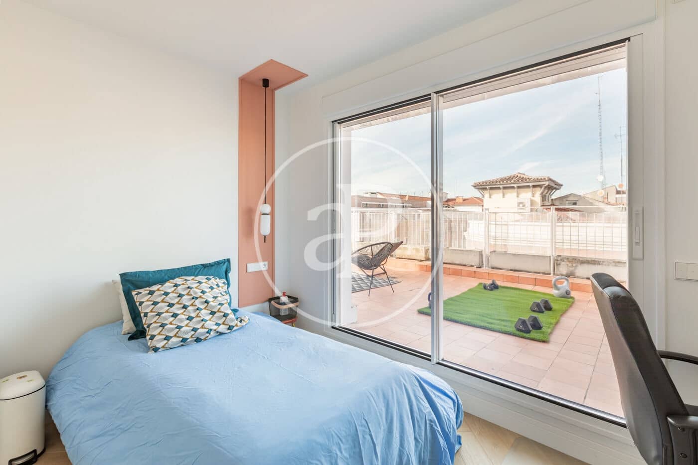 3 soverom Penthouse til leie i Madrid by - € 3 600 (Ref: 9406879)