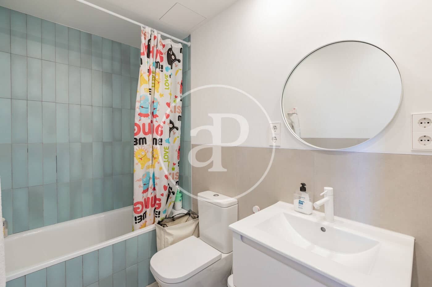 3 soverom Penthouse til leie i Madrid by - € 3 600 (Ref: 9406879)