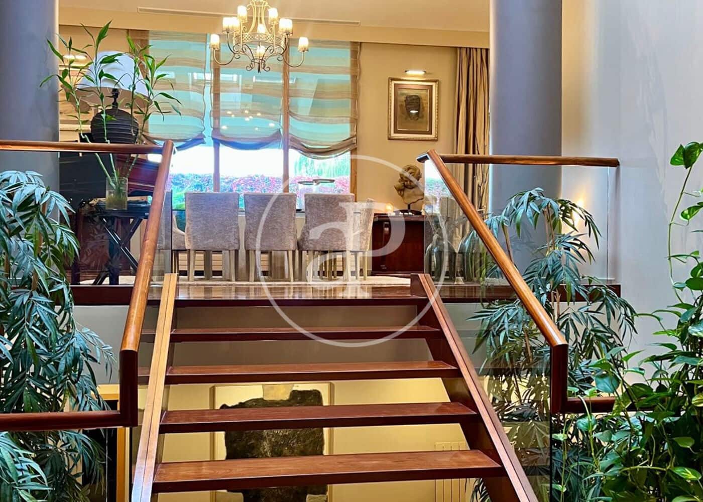 7 bedroom Villa for sale in Pozuelo de Alarcon with pool - € 3,995,000 (Ref: 9406880)