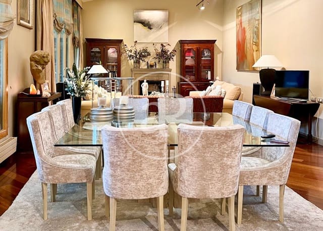 7 soveværelse Villa til salg i Pozuelo de Alarcón med swimmingpool - € 3.995.000 (Ref: 9406880)