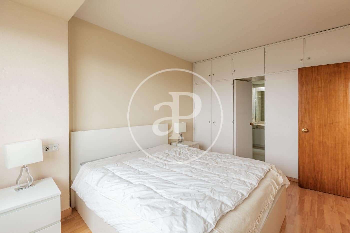 1 soverom Leilighet til leie i Madrid by - € 1 900 (Ref: 9406881)