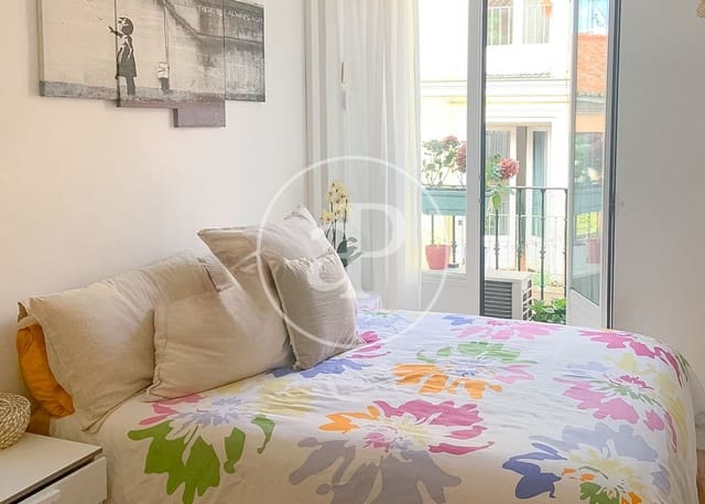 2 soveværelse Lejlighed til salg i Universidad, Madrid by - € 645.000 (Ref: 9406882)