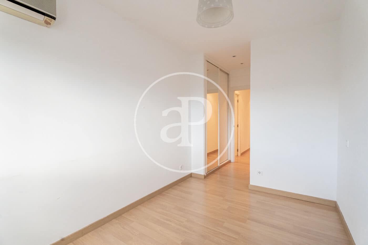 4 bedroom Apartment for sale in Madrid city with pool - € 985,000 (Ref: 9410972)