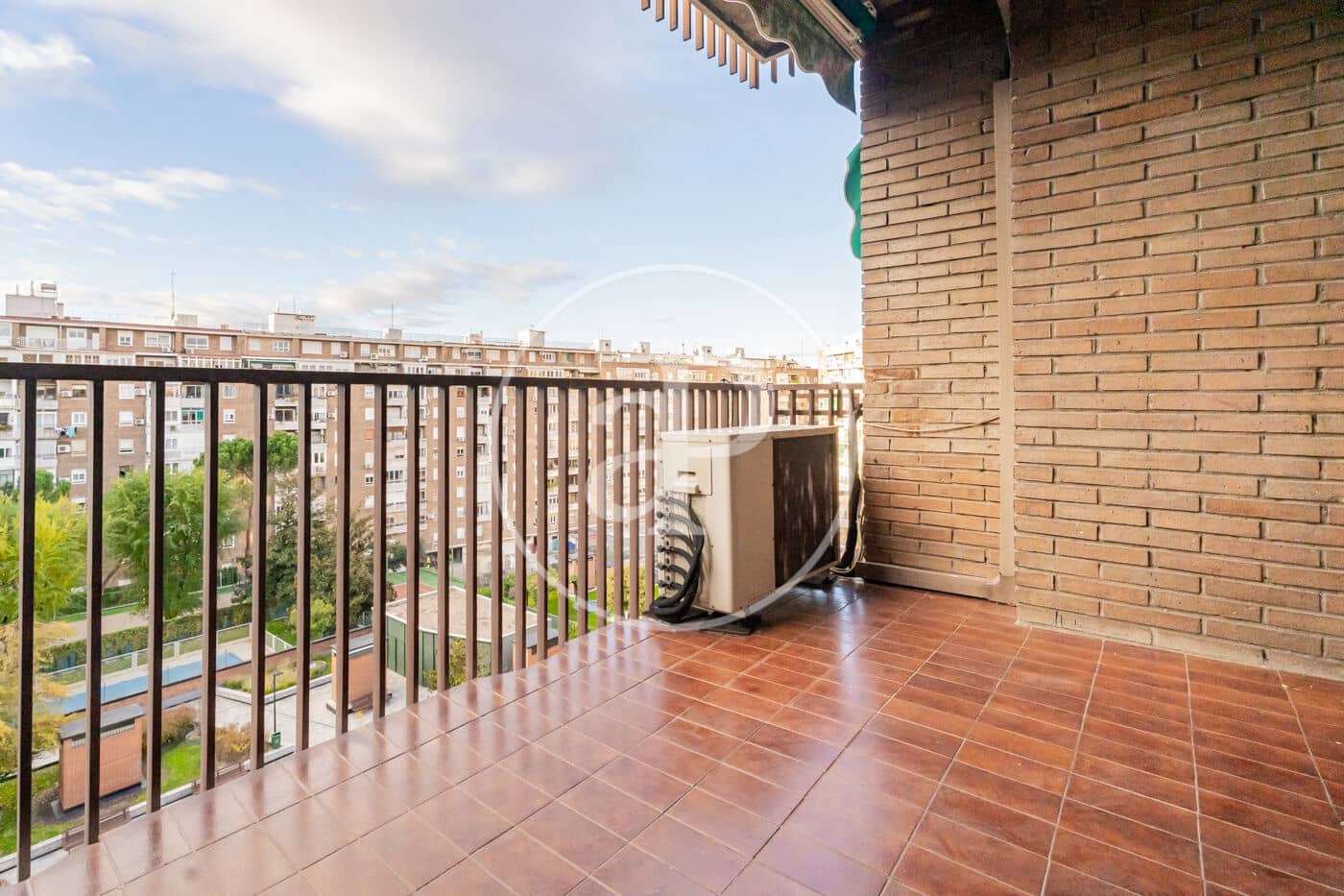 4 bedroom Apartment for sale in Madrid city with pool - € 985,000 (Ref: 9410972)