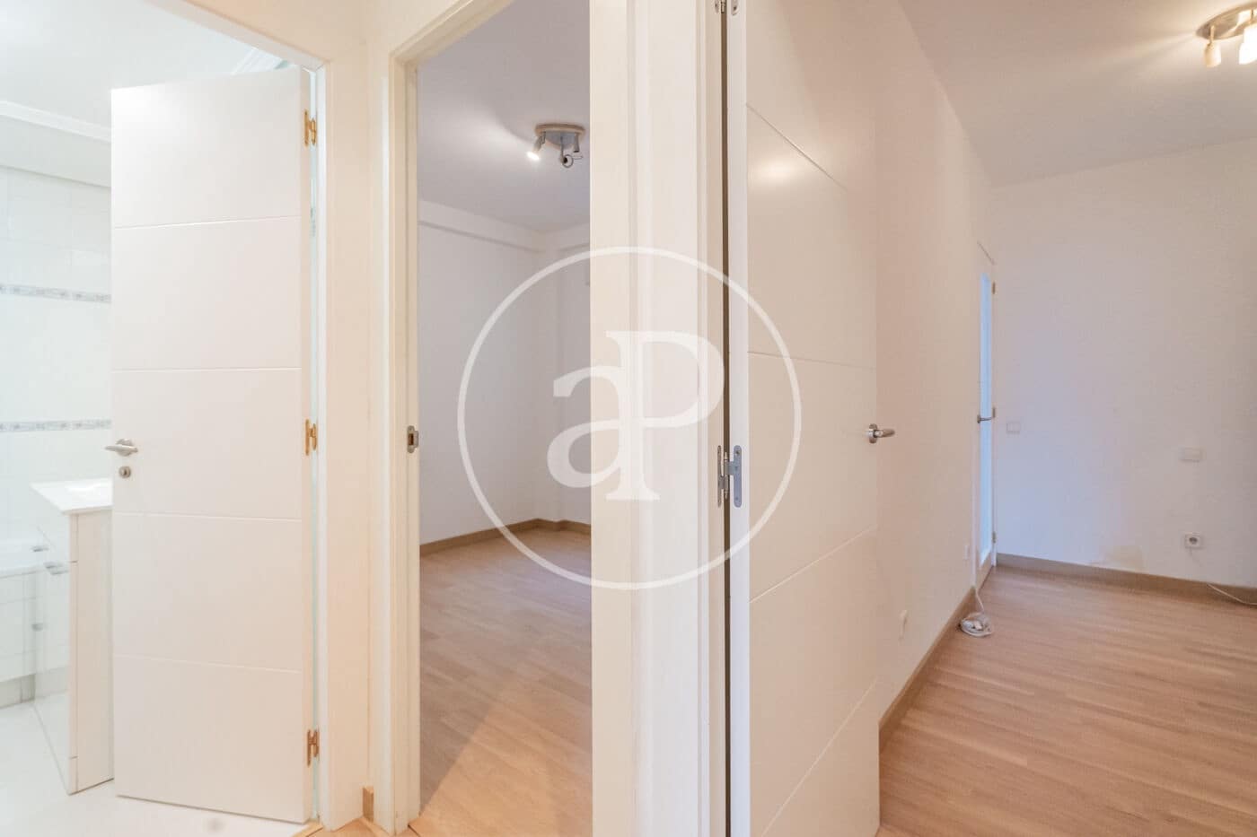 4 bedroom Apartment for sale in Madrid city with pool - € 985,000 (Ref: 9410972)