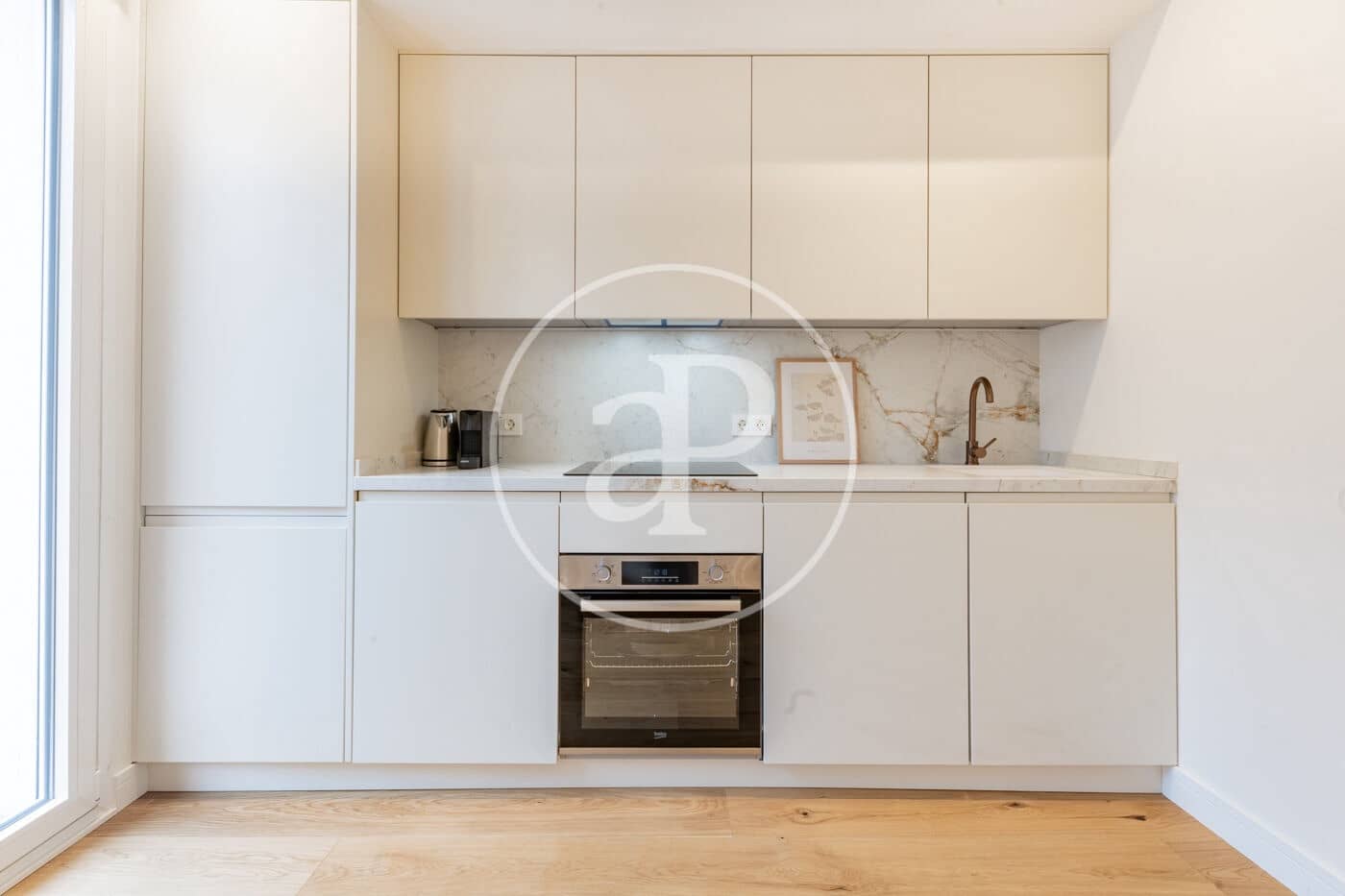 2 quarto Apartamento para arrendar em Madrid cidade - 2 900 € (Ref: 9410973)