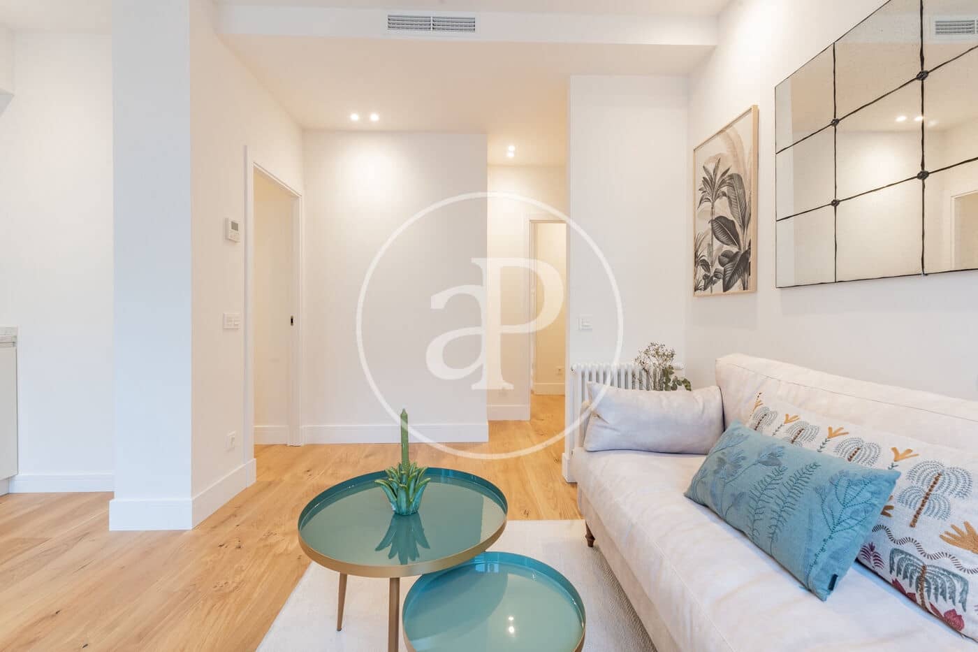 2 quarto Apartamento para arrendar em Madrid cidade - 2 900 € (Ref: 9410973)