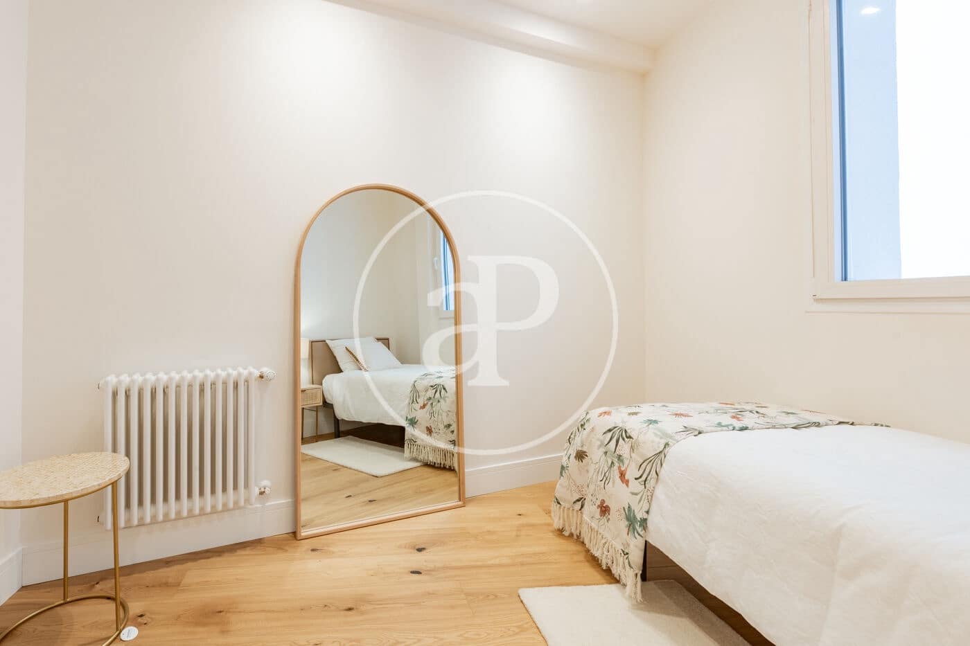 2 quarto Apartamento para arrendar em Madrid cidade - 2 900 € (Ref: 9410973)