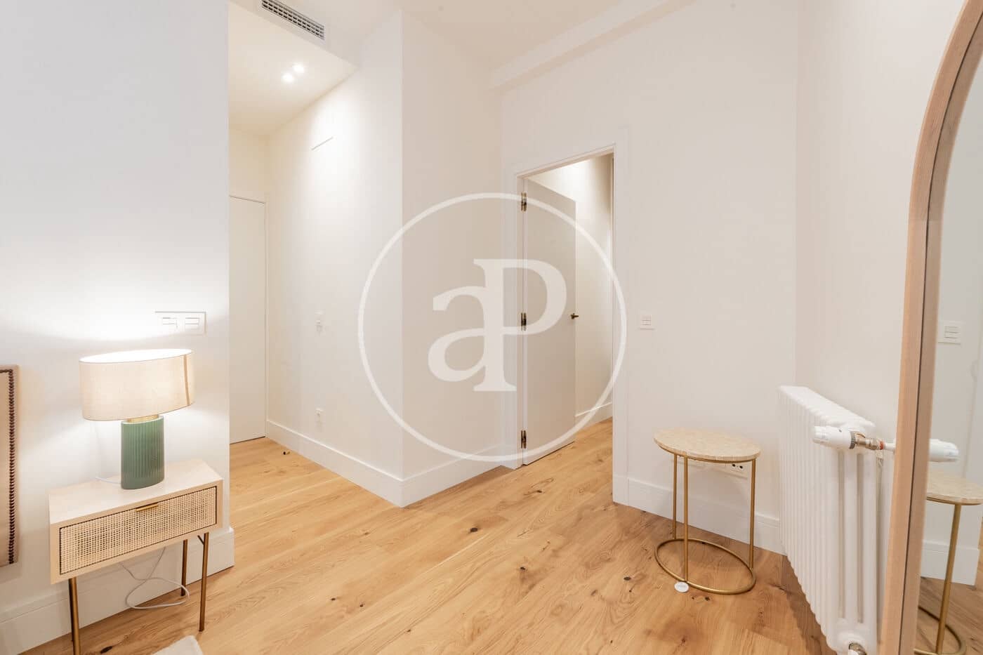 2 quarto Apartamento para arrendar em Madrid cidade - 2 900 € (Ref: 9410973)