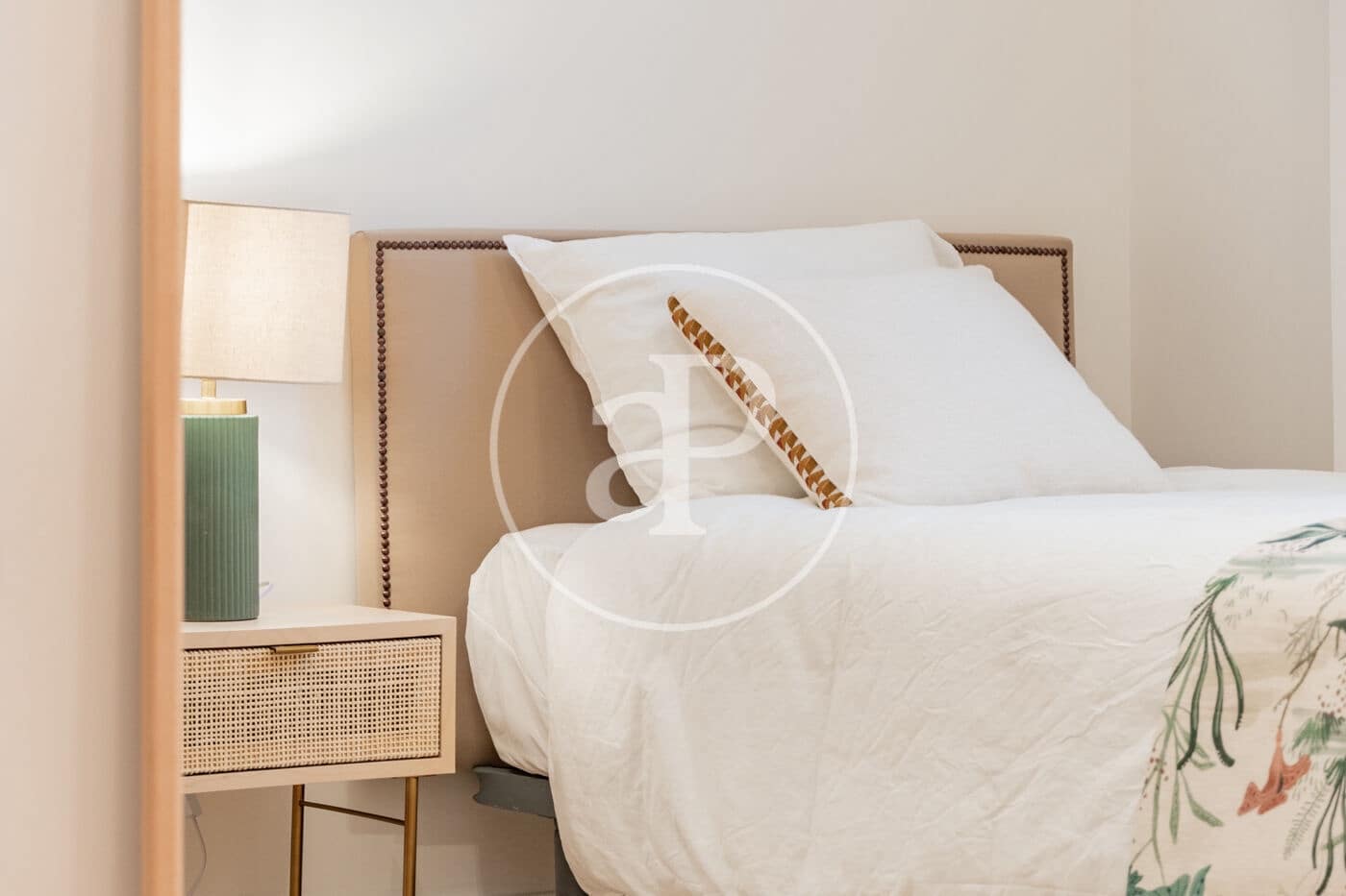 2 quarto Apartamento para arrendar em Madrid cidade - 2 900 € (Ref: 9410973)